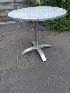 Ronde tuintafel