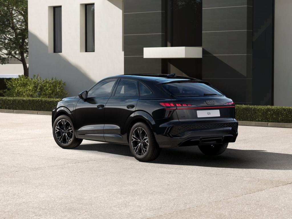Audi Q3 sportback 272pk e-hybrid s edition *pano*acc*camera*
