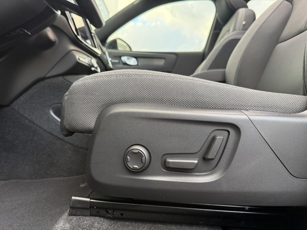 Volvo XC40 recharge ultra 252pk/ 70 kwh| panodak| 360camera| trekhaak