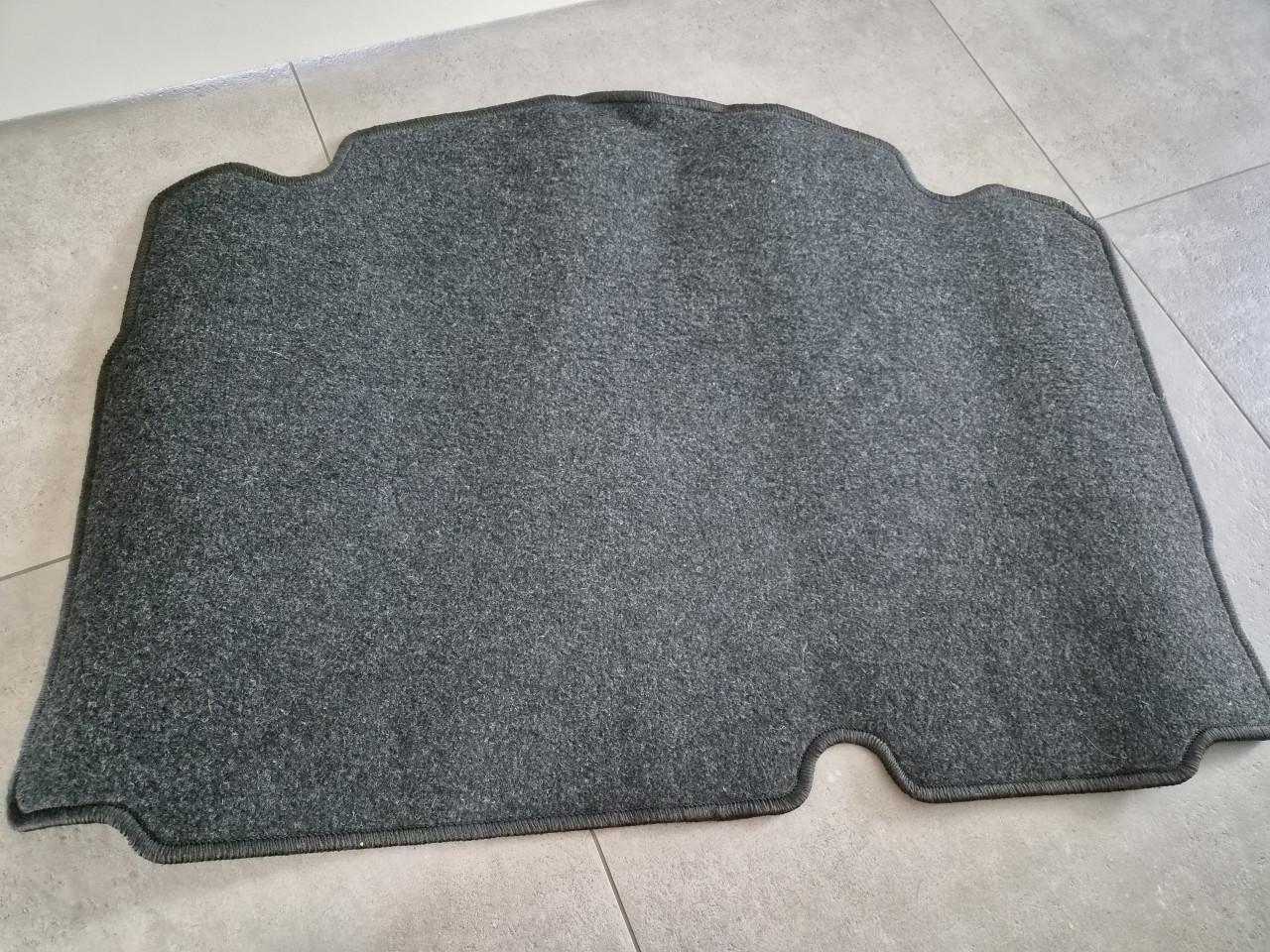 Gloednieuwe kofferbakmat voot Citroën C3 (pure tech)