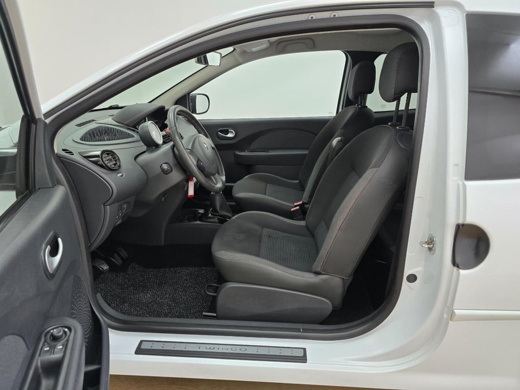 Renault Twingo occasion 1.2 16v dynamique met bluetooth radio en clima airc
