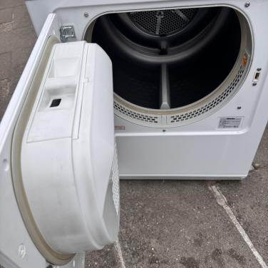 Miele  luchtafvoerdroger ZGAN.