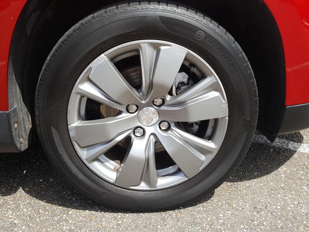 Peugeot 2008 blue lion 1.2 puretech-110pk navigatie | cruise control | airc