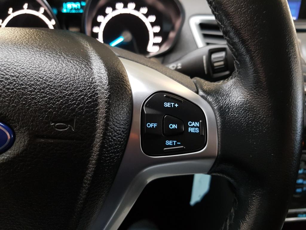 Ford Fiesta style ultimate 1.0