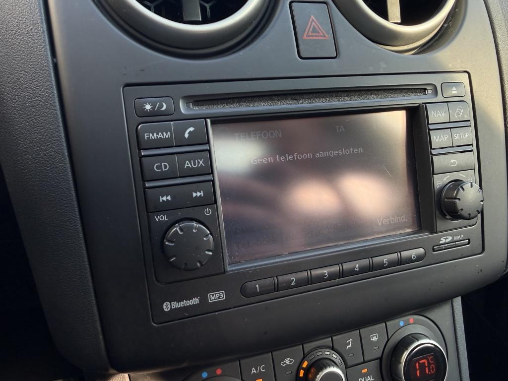 Nissan Qashqai 1.6 connect edition // trekhaak //