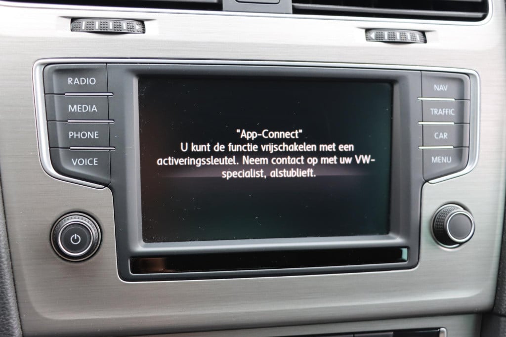 Volkswagen Golf variant 1.0 tsi business edition connected
