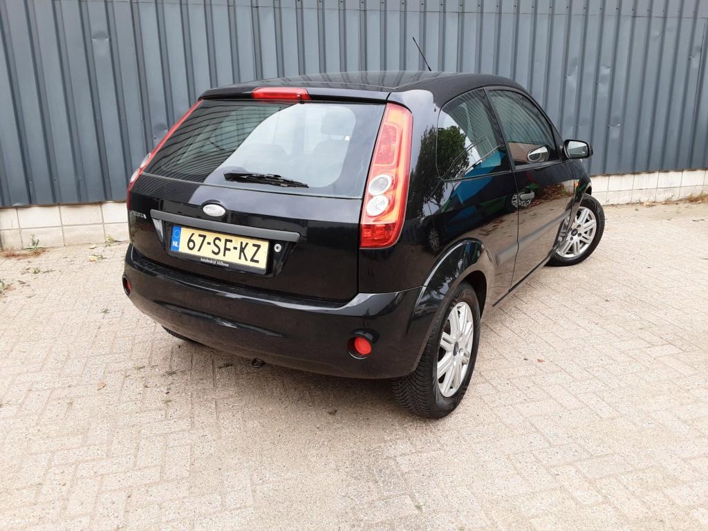 Ford Fiesta 1.3-8v futura