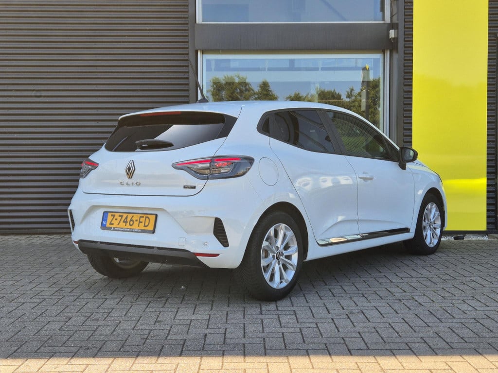 Renault Clio 1.6 e-tech full hybrid 145 evolution android/apple auto, camer