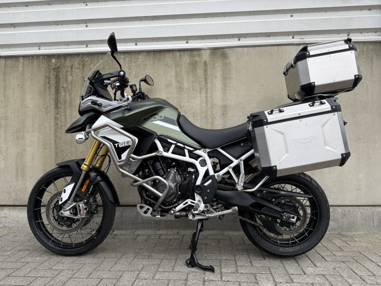 Complete en jonge Triumph Tiger 900 Rally Pro slechts 4800km