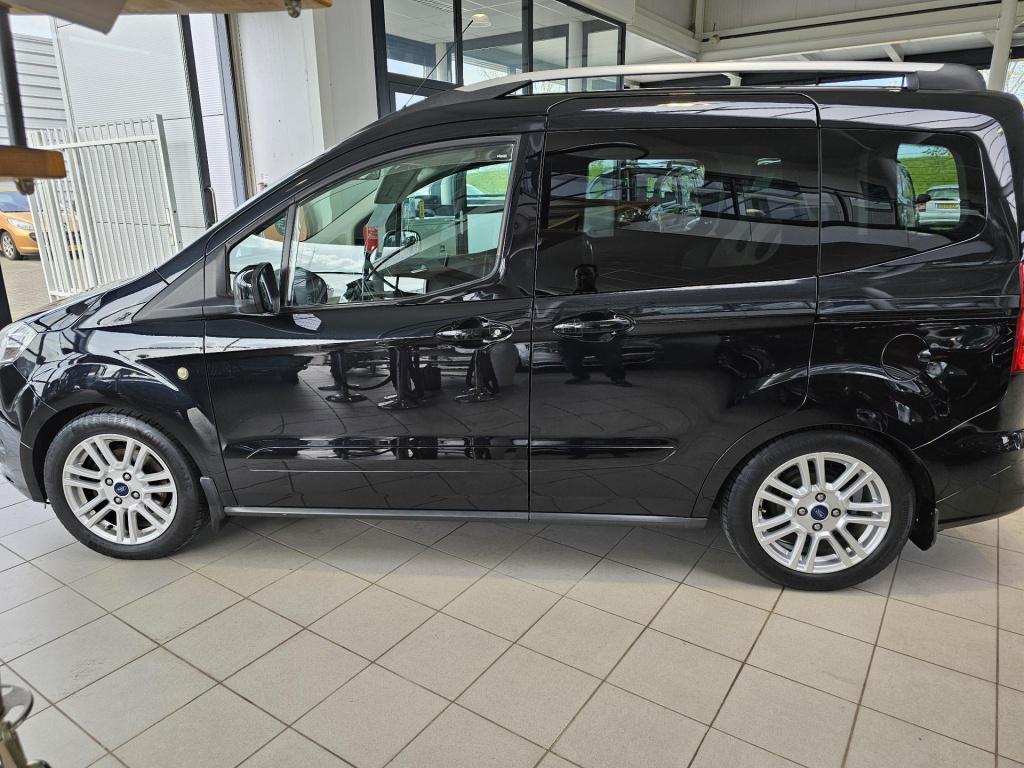 Ford Tourneo Courier 1.0 titanium