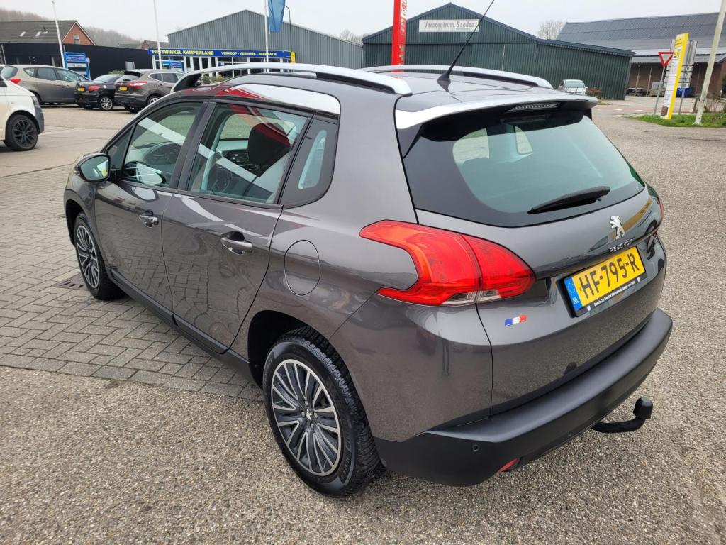 Peugeot 2008 1.2 puretech urban cross