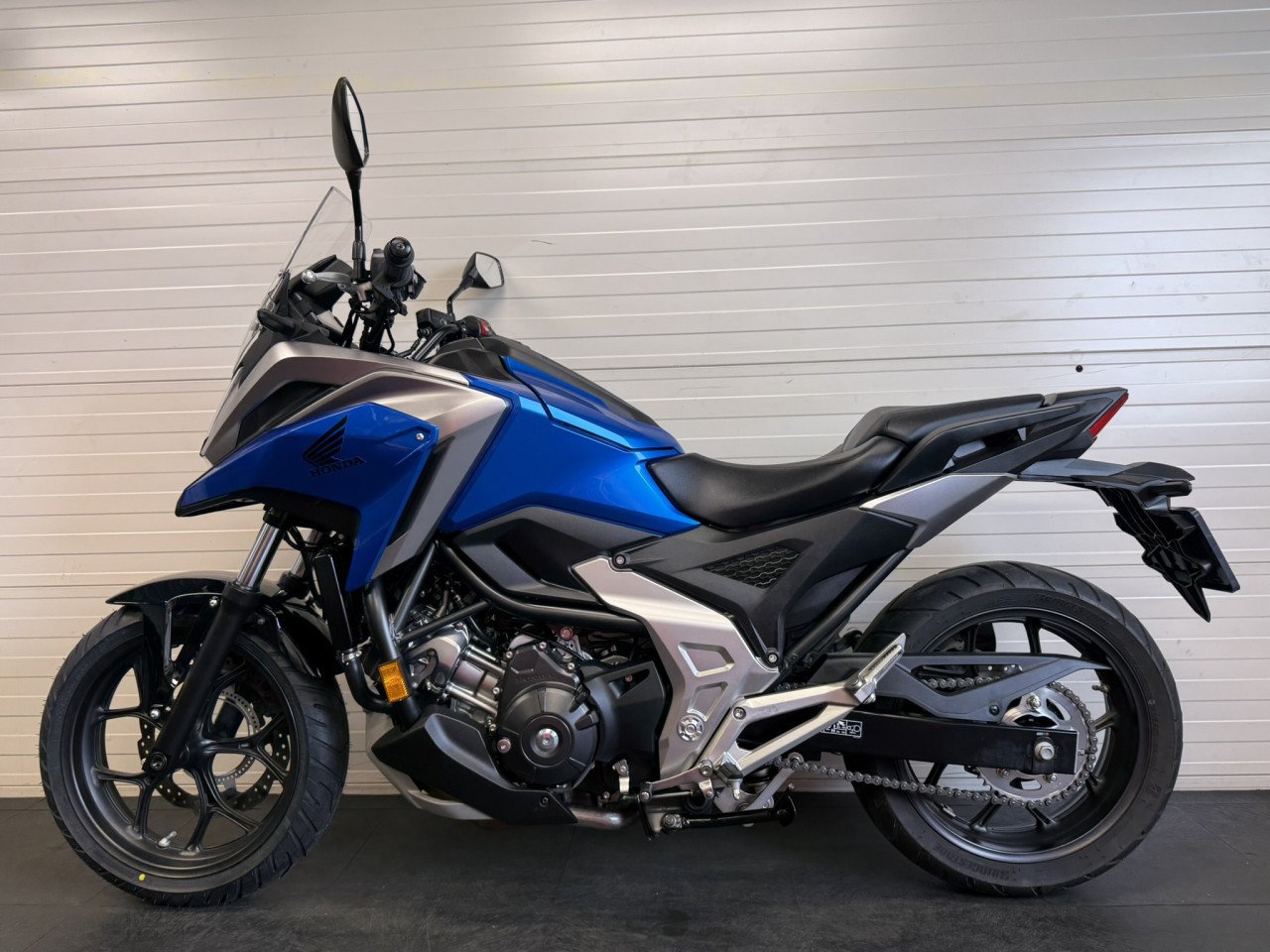 Jonge en zeer nette Honda NC 750 X 35KW 12.000km en bj 2021!