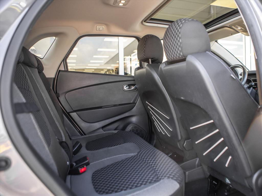 Renault Captur tce 150 intens automaat | trekhaak | pano dak | camera | par
