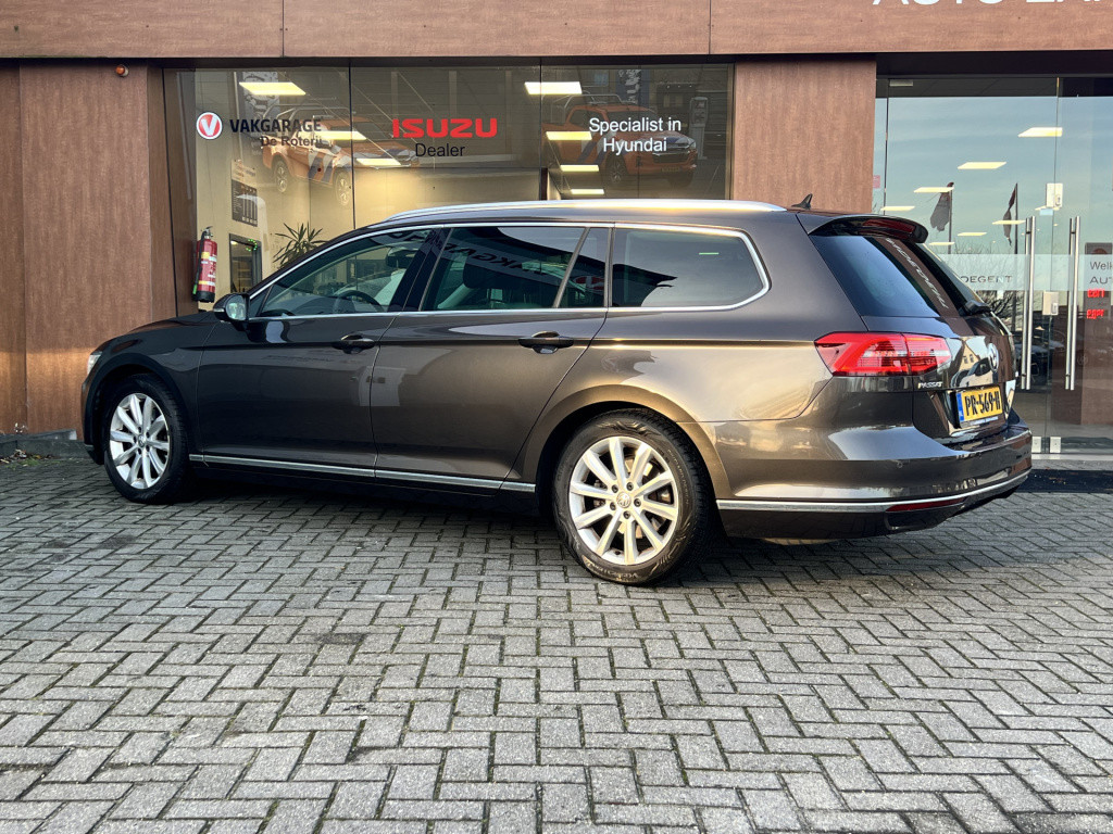 Volkswagen Passat variant highline automaat | bluetooth | camera | lederen 