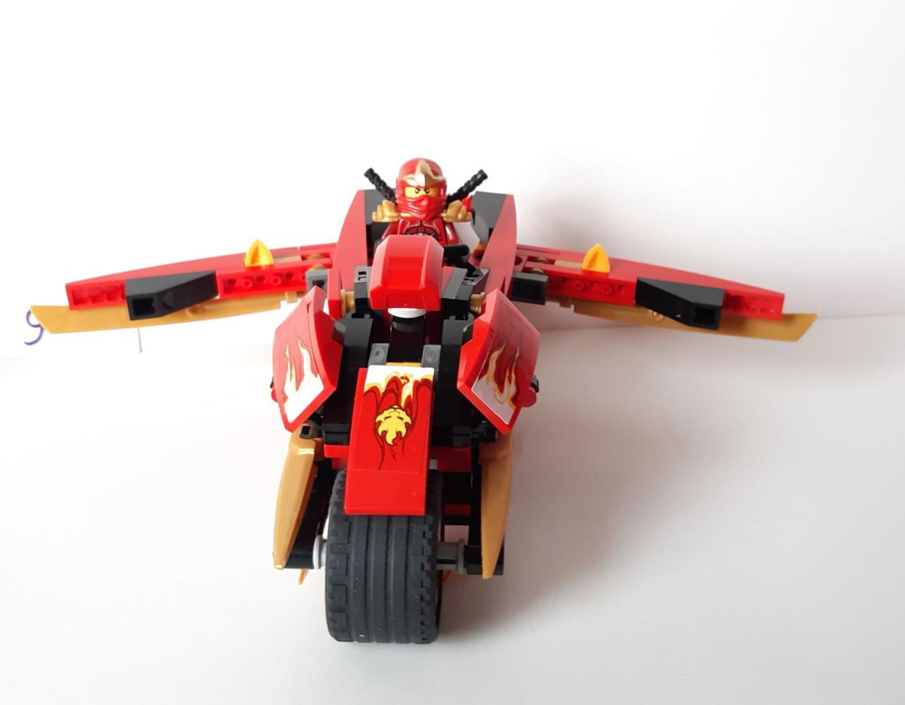 Lego Ninjago 9441: Kai's Zwaardbike
