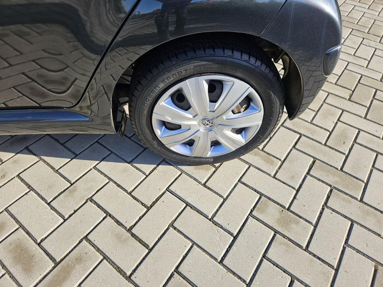 Zuinige TOYOTA AYGO 5drs COMFORT / NL AUTO / NAP / 78.111 km !!