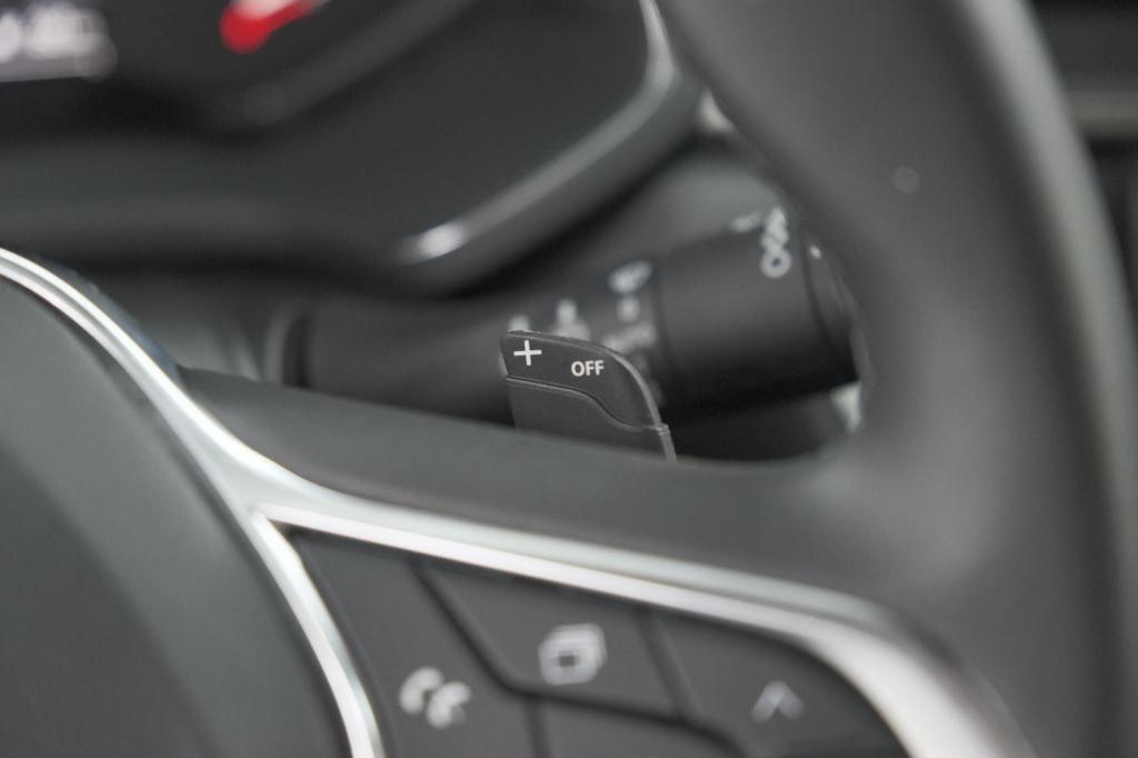 Renault Captur mild hybrid 140 intens | trekhaak | camera | apple carplay |