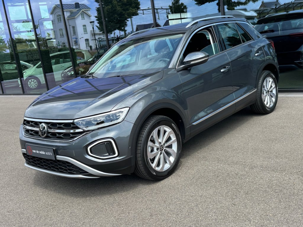 Volkswagen T-roc 1.5 tsi 150pk dsg style carplay | camera | keyless | elek.