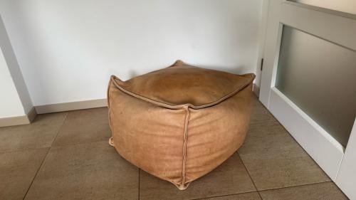 Lederen zitzak / Poef