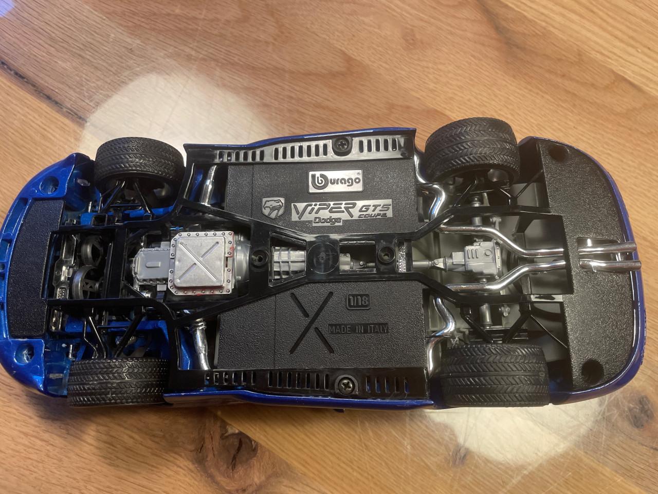 Burago Viper dodge 1/18