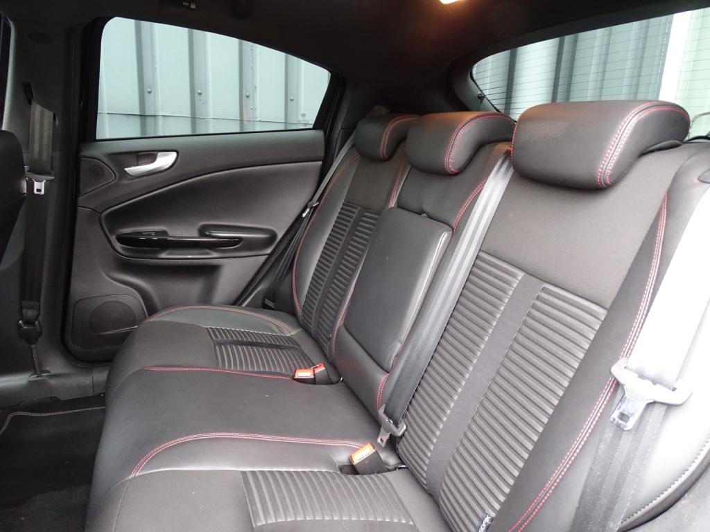 Alfa Romeo Giulietta 1.4 t distinctive 170pk automaat | bluetooth