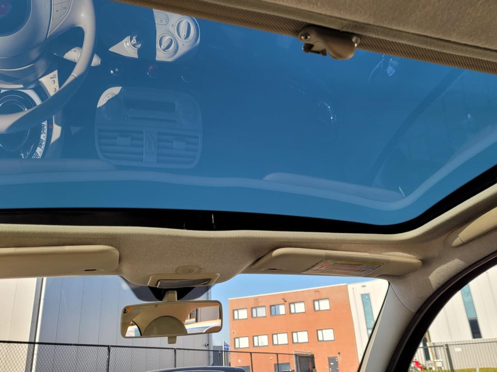 Fiat 500 1.2 lounge | pano | airco | lm velgen | 4-cilinder! | luxe uitvoer