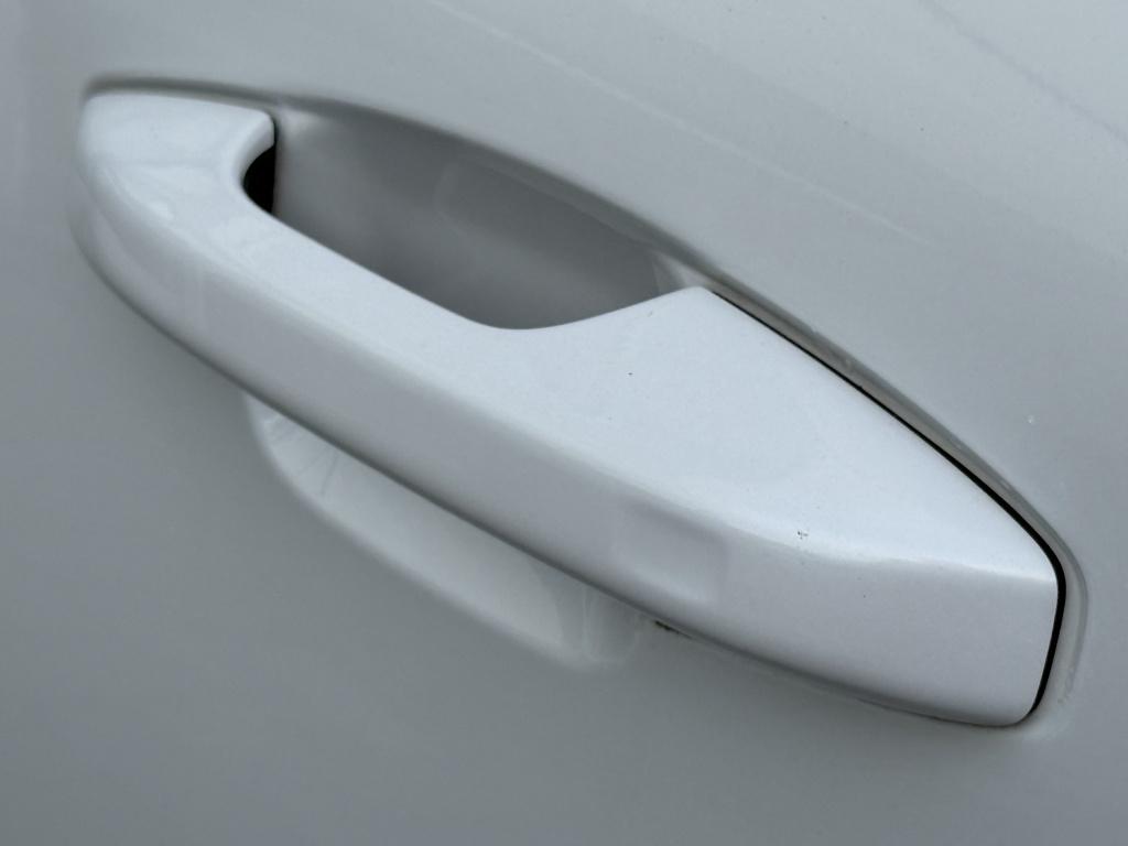 Volvo XC40 t5 262pk recharge r-design| adap.cruise| trekhaak| camera| elek.