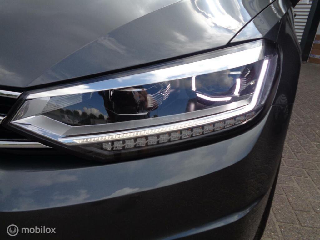 Volkswagen Touran 1.5 tsi comfortline business 7p/airco/pano/stoelverw/came