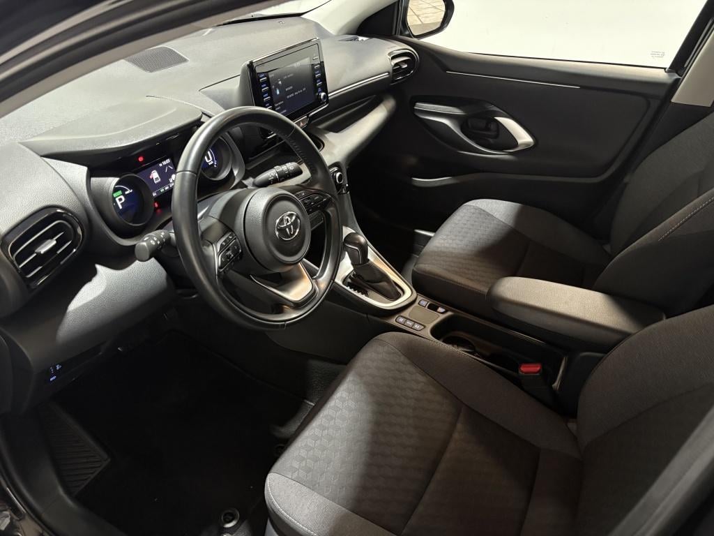 Toyota Yaris 1.5 hybrid dynamic | trekhaak |