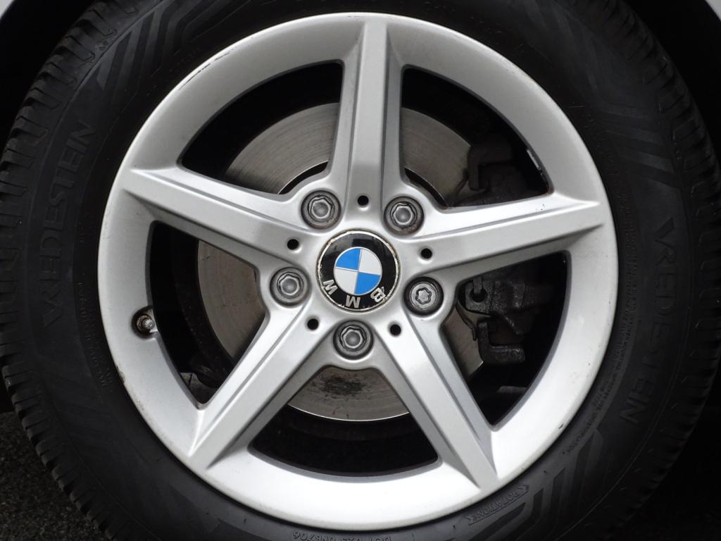 BMW 1 Serie 118i corporate lease essential automaat | led | navi