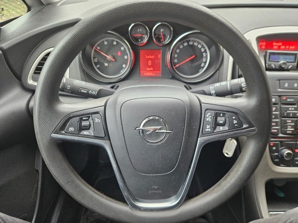 Opel Astra astra j sports tourer