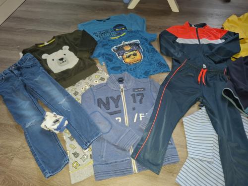 Pakket jongenskleding maat 110-116