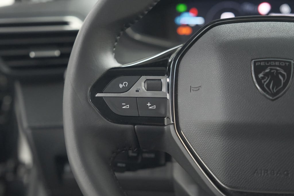 Peugeot 208 puretech 100 allure | 360 camera | adaptieve cruise control | d