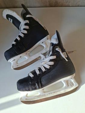 Te koop diverse schaatsen