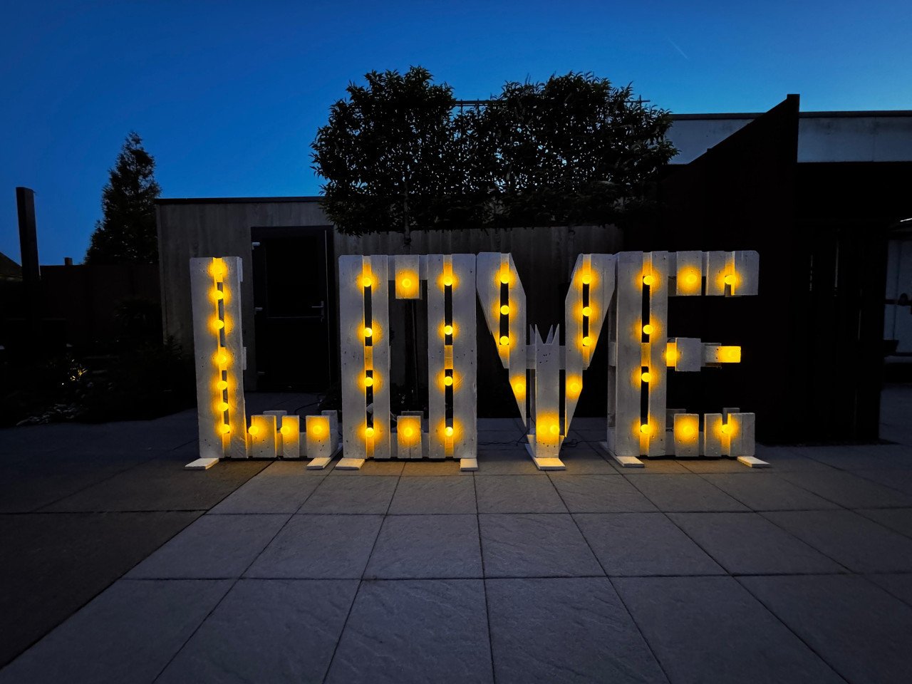 Love letters bruiloft te koop