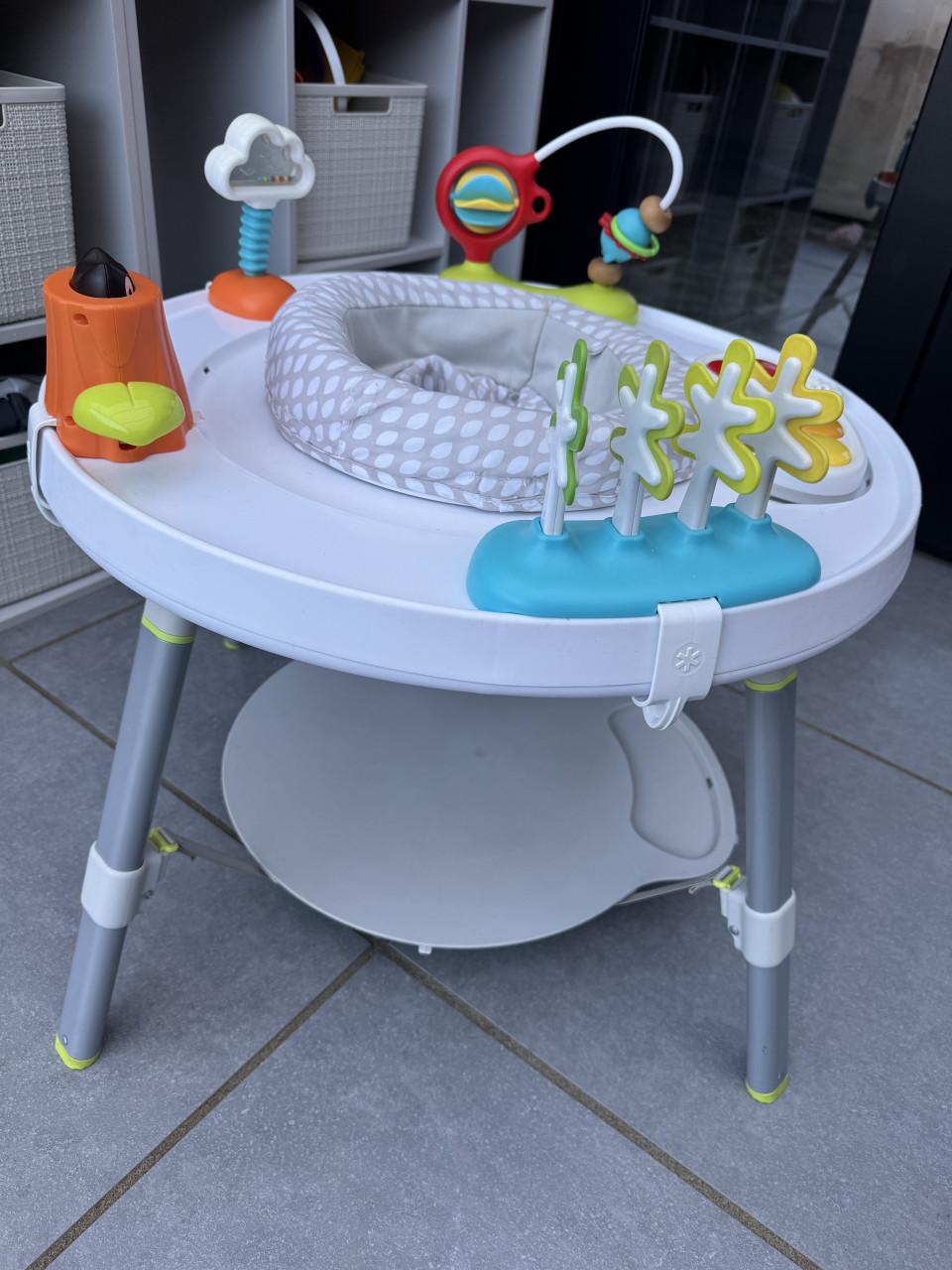 Skip hop activiteiten tafel