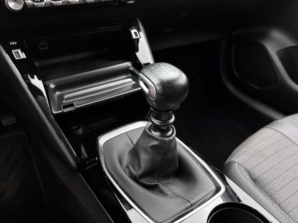 Peugeot 208 100 pk allure pack | rijklaar | keyless entry | camera | stoelv