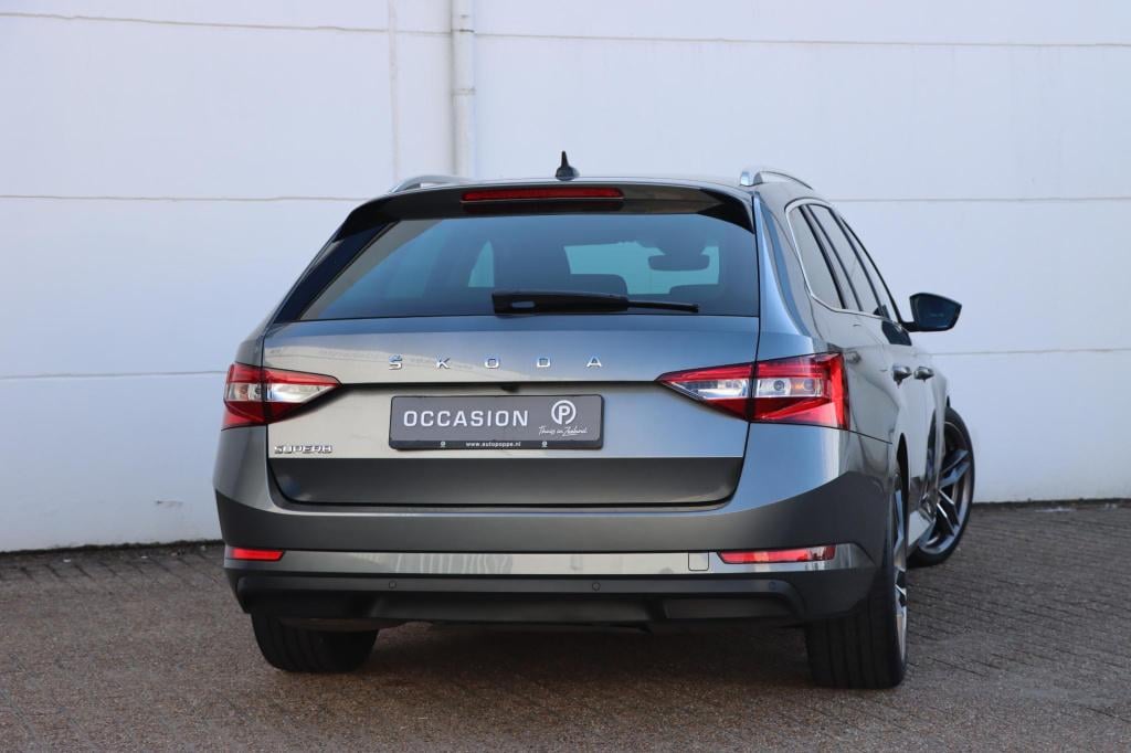Skoda Superb combi 1.5 tsi act business edition 150pk
