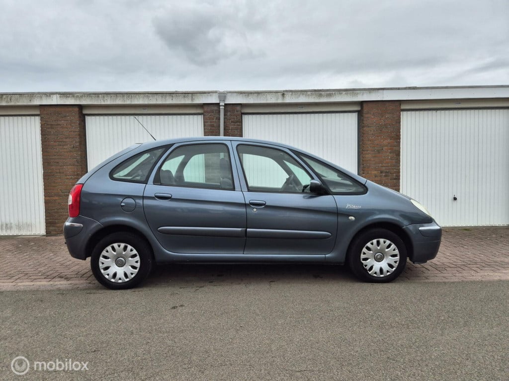 Citroen Xsara Picasso 1.6i-16v tweede eigenaar / airco/ trekhaak / cruiseco
