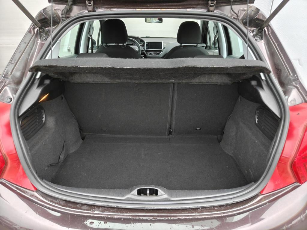 Peugeot 208 1.2 vti active top onderhoud/distributie v.v.