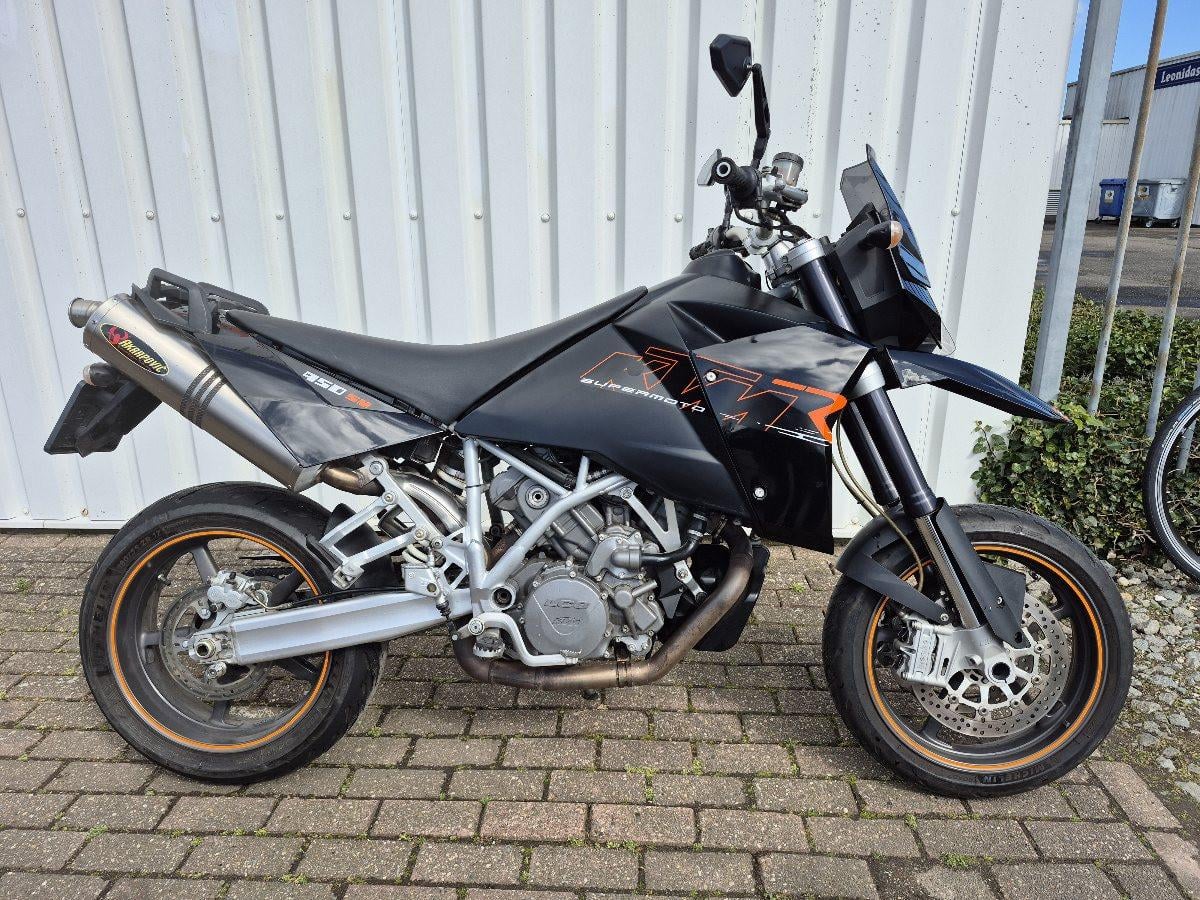 KTM 950 Supermoto uit 2006
