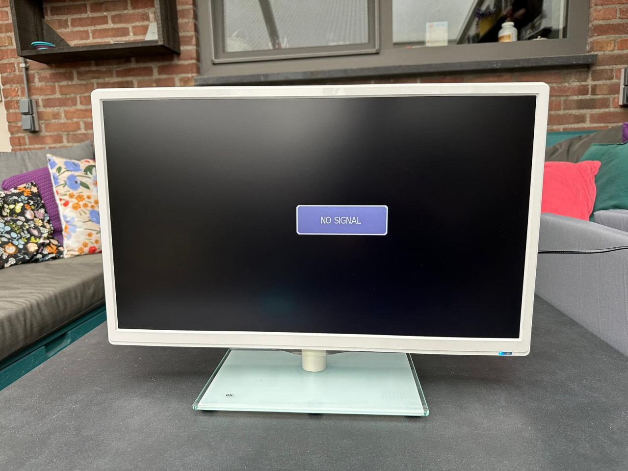 OK 24" LCD tv