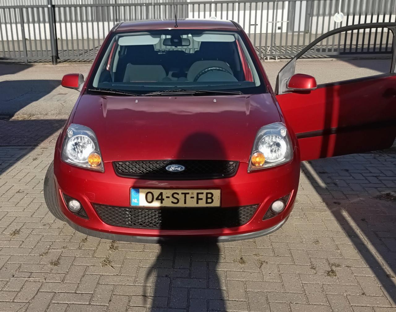 Ford Fiesta 2006 / 80.000KM