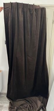 Mooie bruine velours gordijnen 2 stuks