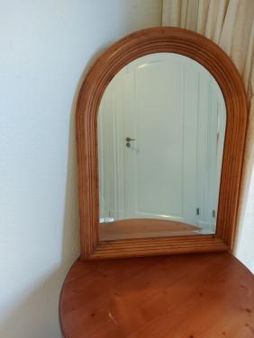 Houten spiegel