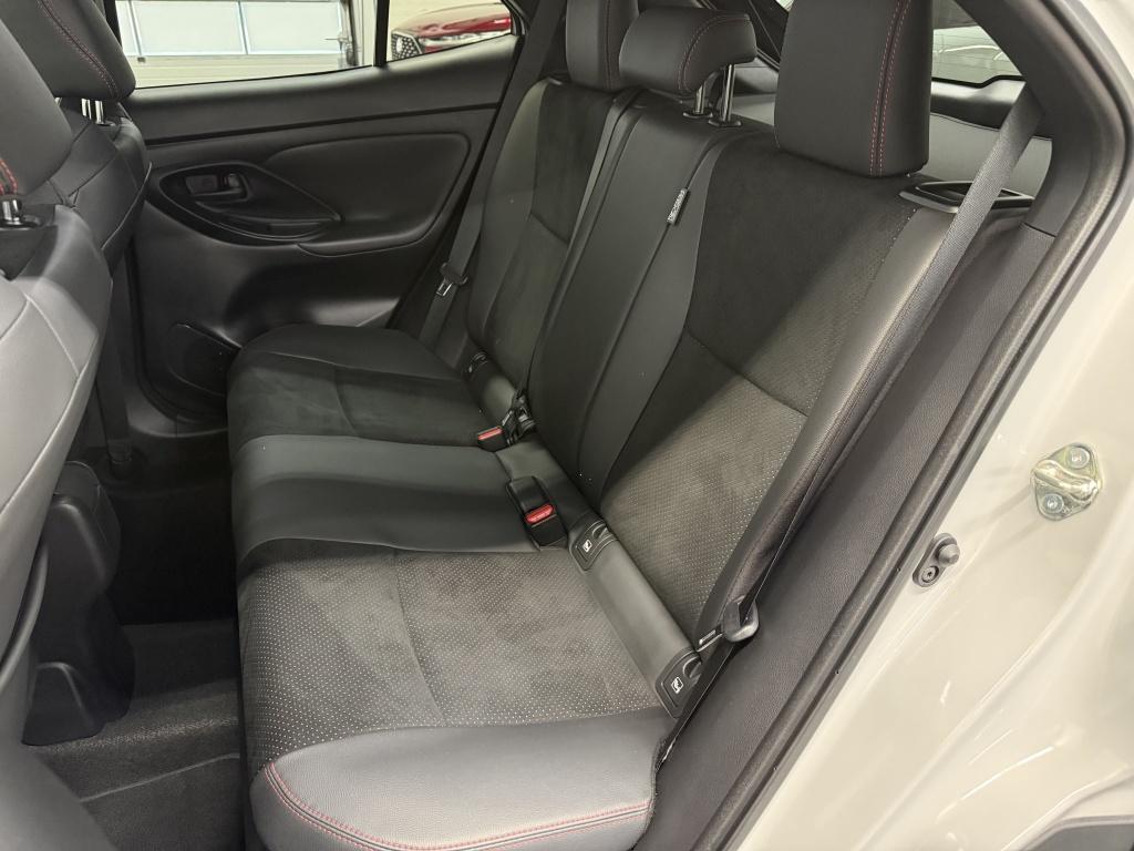 Toyota Yaris Cross 1.5 hyb 130 gr sport| hud| 360camera| adap.cruise| stoel