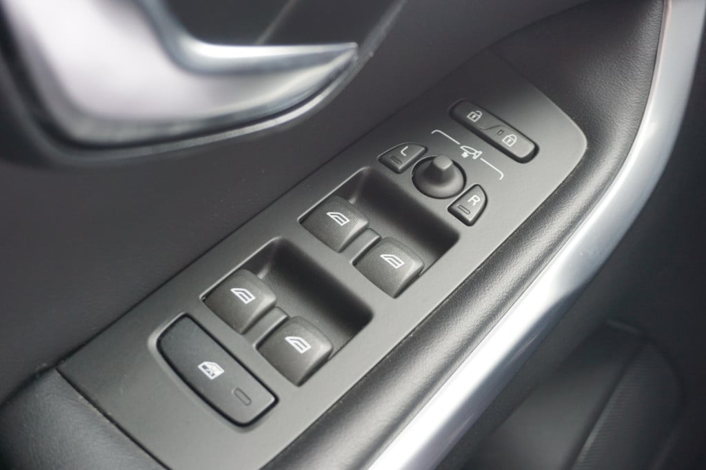Volvo V40 1.5 t3 polar+ sport automaat / climate / navi / cruise / lane ass