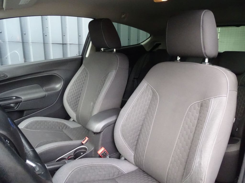 Ford Fiesta 1.0 ecoboost sport | pdc | clima | bluetooth | 17"