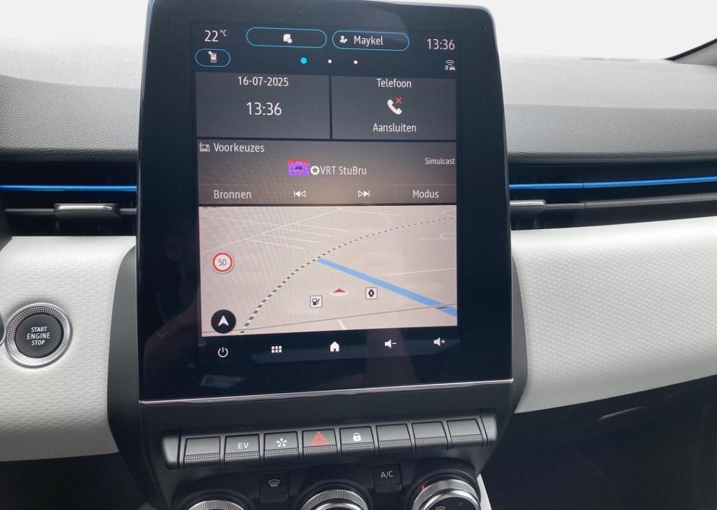 Renault Clio 1.6 e-tech hybrid 140 serie limitee e-tech