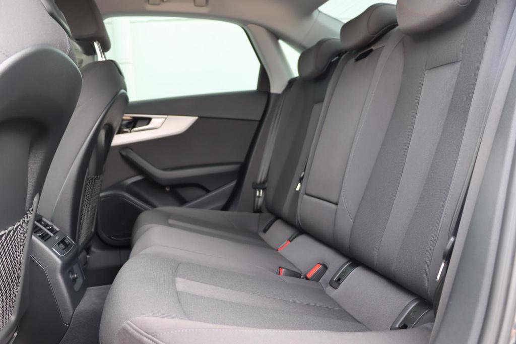 Audi A4 limousine 40 tfsi advanced edition 204pk | camera | carplay